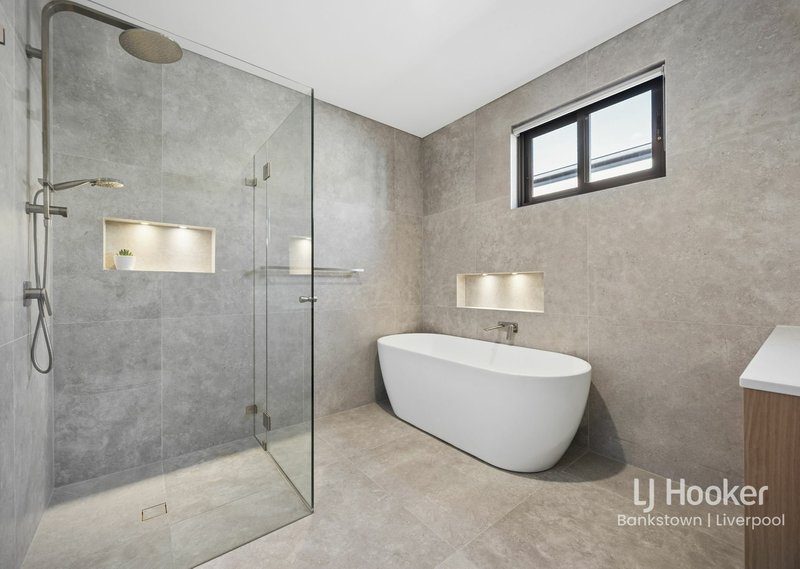 Photo - 86C Vega Street, Revesby NSW 2212 - Image 9
