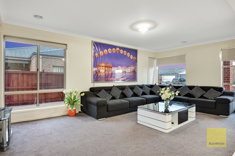 Photo - 87 Alison St , Truganina VIC 3029 - Image 22