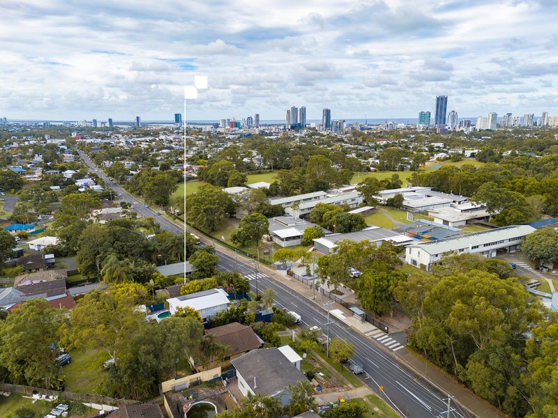 Photo - 87 Anne Street, Southport QLD 4215 - Image 3