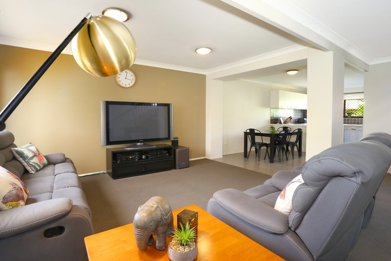 Photo - 8/7 Aquila Court, Mermaid Waters QLD 4218 - Image 4