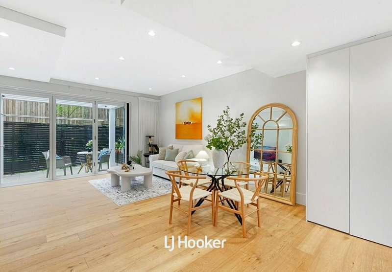 Photo - 8/7 Avon Road, Pymble NSW 2073 - Image 1