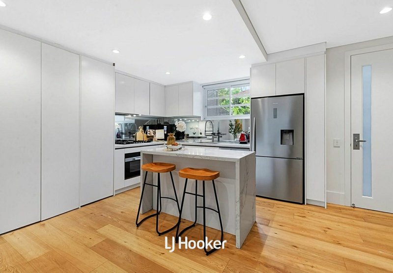 Photo - 8/7 Avon Road, Pymble NSW 2073 - Image 6