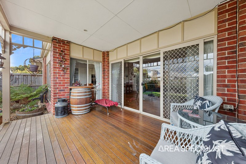 Photo - 87 Banjo Paterson Drive, Pakenham VIC 3810 - Image 18