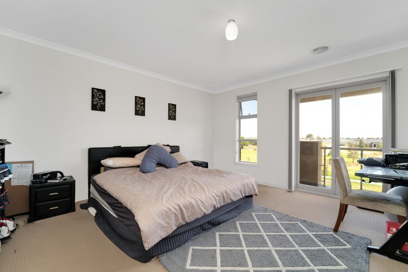 Photo - 87 Baycrest Drive, Point Cook VIC 3030 - Image 12