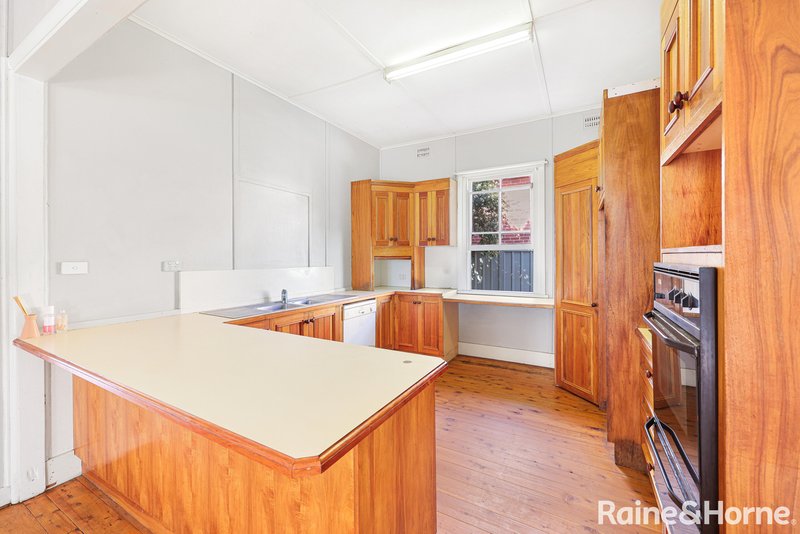 Photo - 87 Belmore Street, Tamworth NSW 2340 - Image 2