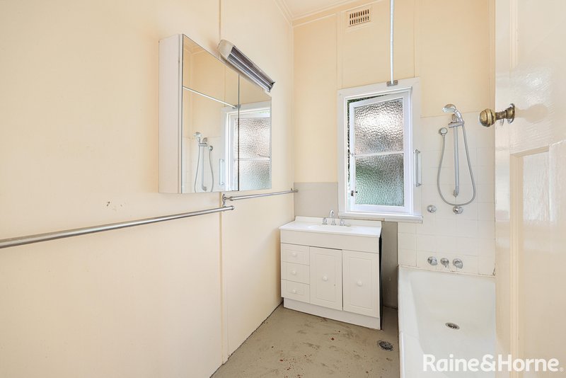 Photo - 87 Belmore Street, Tamworth NSW 2340 - Image 8