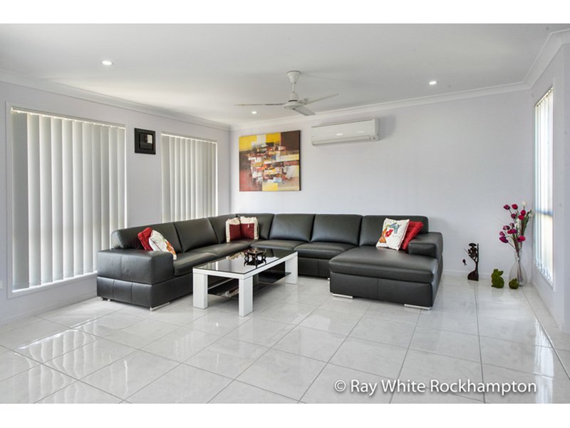 Photo - 87 Bramble Street, Norman Gardens QLD 4701 - Image 6