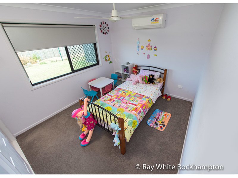 Photo - 87 Bramble Street, Norman Gardens QLD 4701 - Image 15