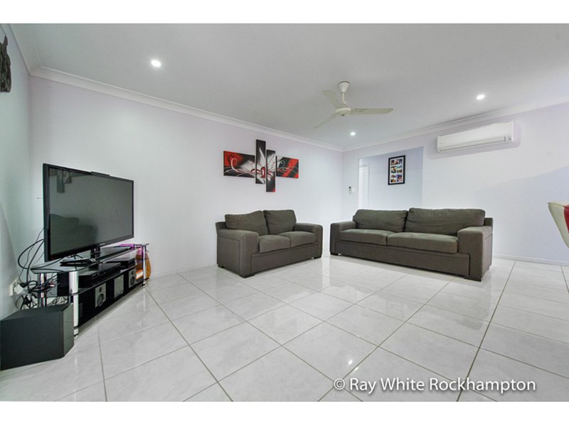 Photo - 87 Bramble Street, Norman Gardens QLD 4701 - Image 16