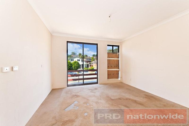 Photo - 87 Burbank Avenue, Picnic Point NSW 2213 - Image 8