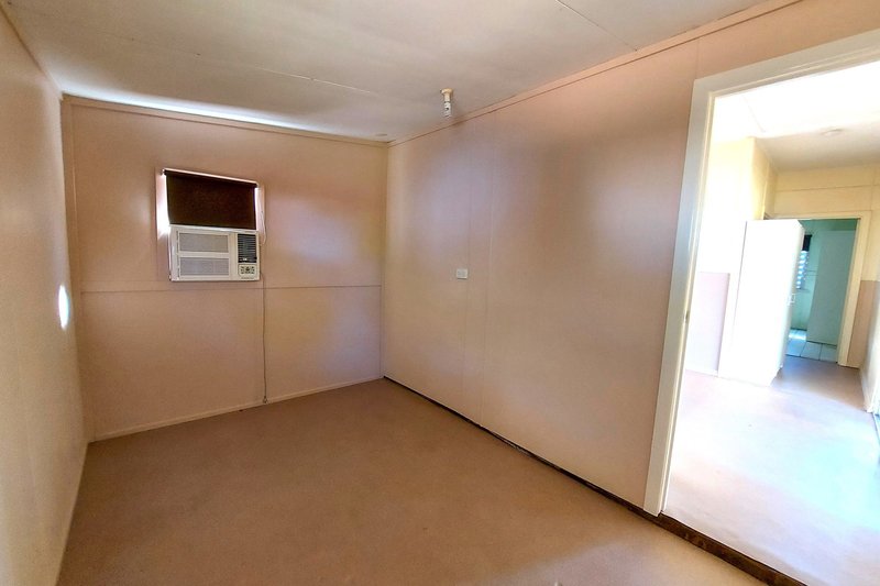 Photo - 87 Butler Street, Mount Isa QLD 4825 - Image 7