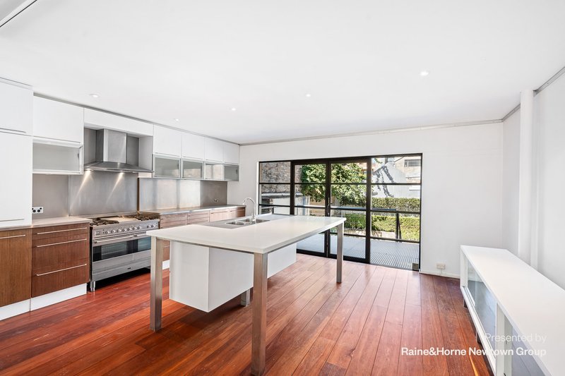 Photo - 87 Campbell Street, Newtown NSW 2042 - Image 3