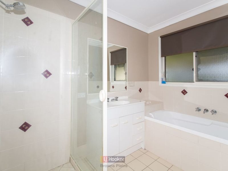 Photo - 87 Drover Crescent, Jimboomba QLD 4280 - Image 10