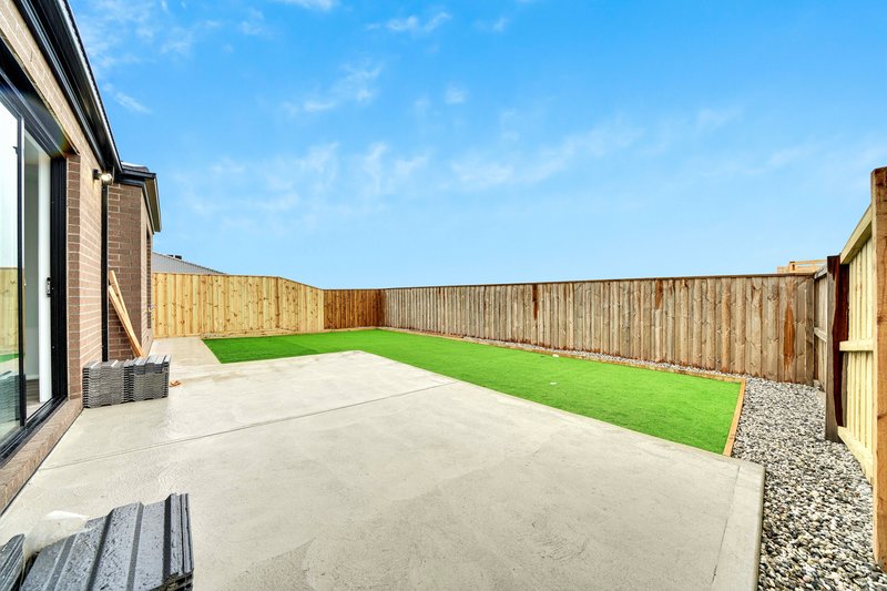 Photo - 87 Eastside Boulevard, Donnybrook VIC 3064 - Image 12