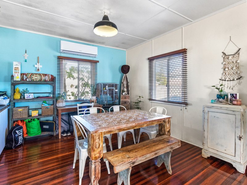 Photo - 87 Esplanade , Point Vernon QLD 4655 - Image 7