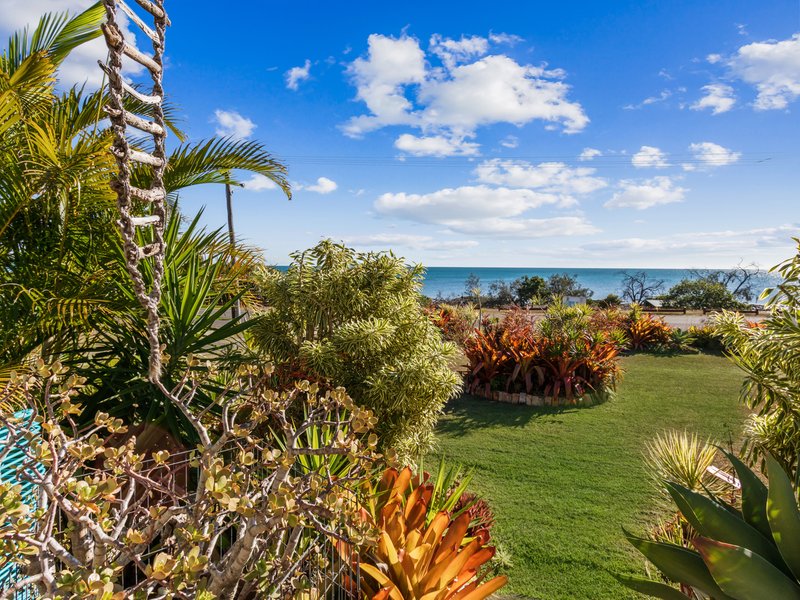 Photo - 87 Esplanade , Point Vernon QLD 4655 - Image 17