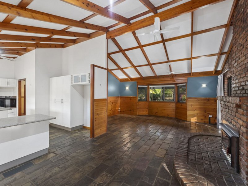 Photo - 87 Glencoe Road, Withcott QLD 4352 - Image 2