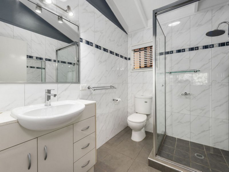 Photo - 87 Glencoe Road, Withcott QLD 4352 - Image 4