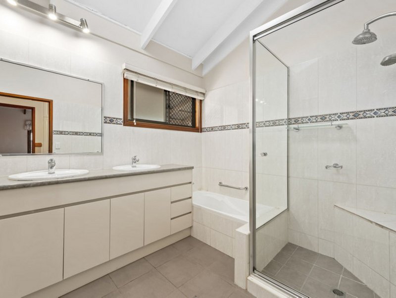 Photo - 87 Glencoe Road, Withcott QLD 4352 - Image 5