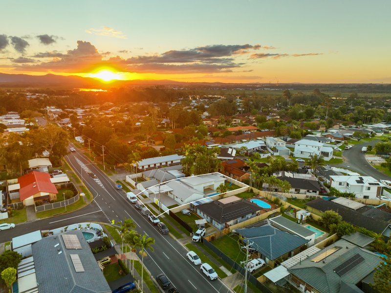 Photo - 87 Hansford Road, Coombabah QLD 4216 - Image 27