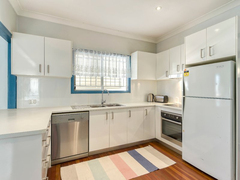 Photo - 87 Harold Street, Stafford QLD 4053 - Image 2