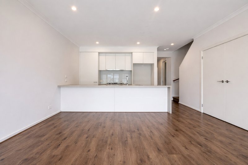 Photo - 87 Highpark Drive, Wollert VIC 3750 - Image 3