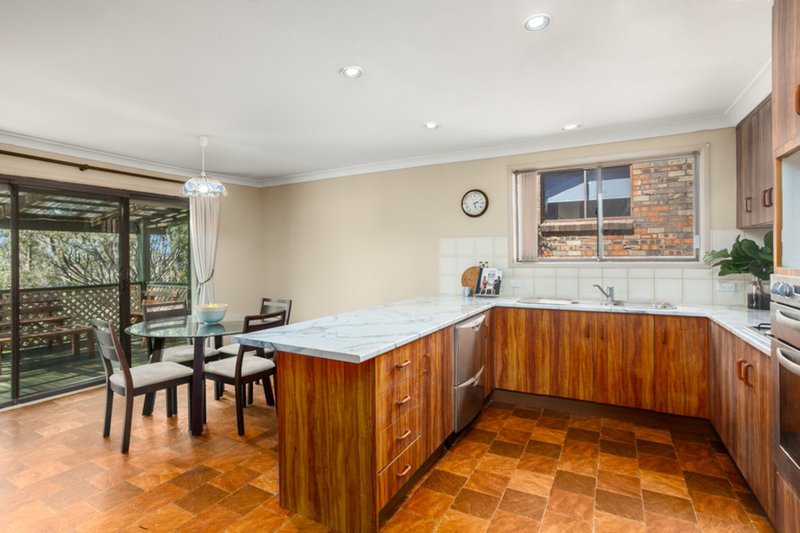 Photo - 87 Iola Avenue, Farmborough Heights NSW 2526 - Image 3