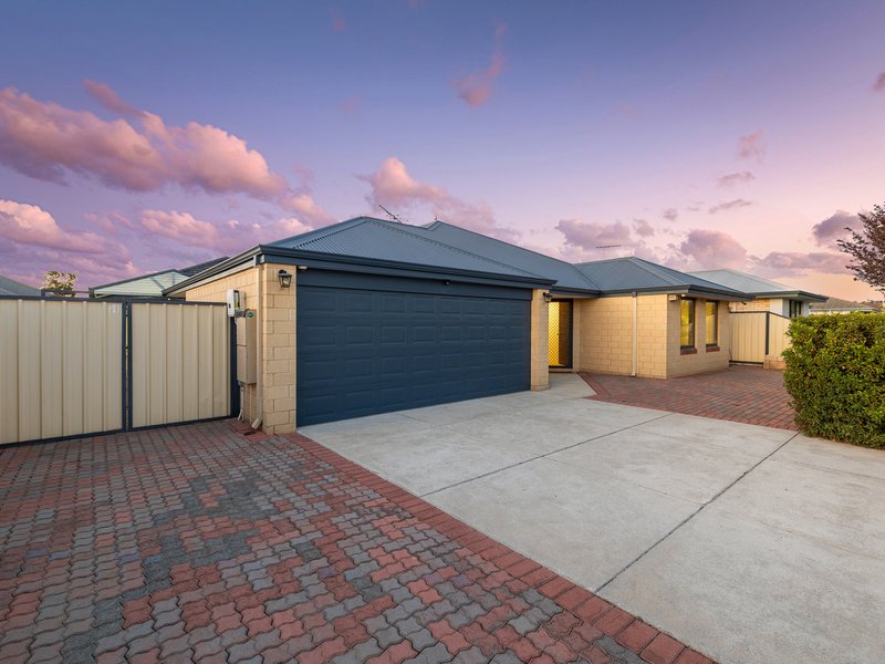 Photo - 87 Lacey Street, East Cannington WA 6107 - Image 2