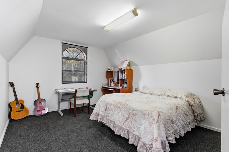 Photo - 87 Leumeah Road, Woodford NSW 2778 - Image 10
