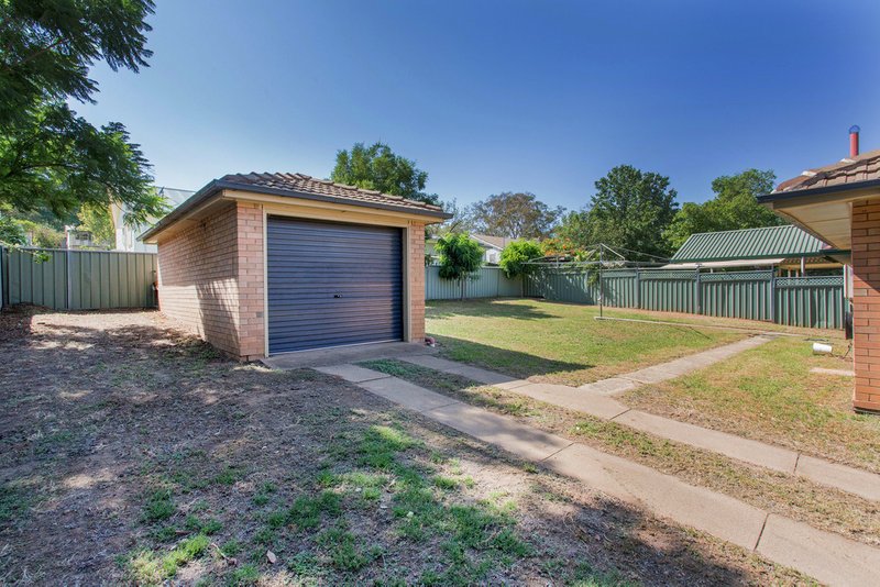 Photo - 87 Macquarie Street, Cowra NSW 2794 - Image 9