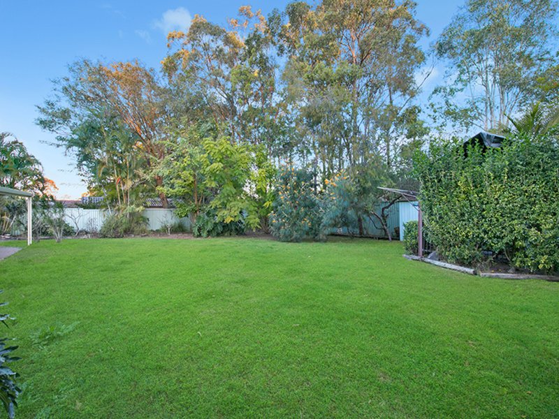 Photo - 87 Mallee Drive, Tanah Merah QLD 4128 - Image 3