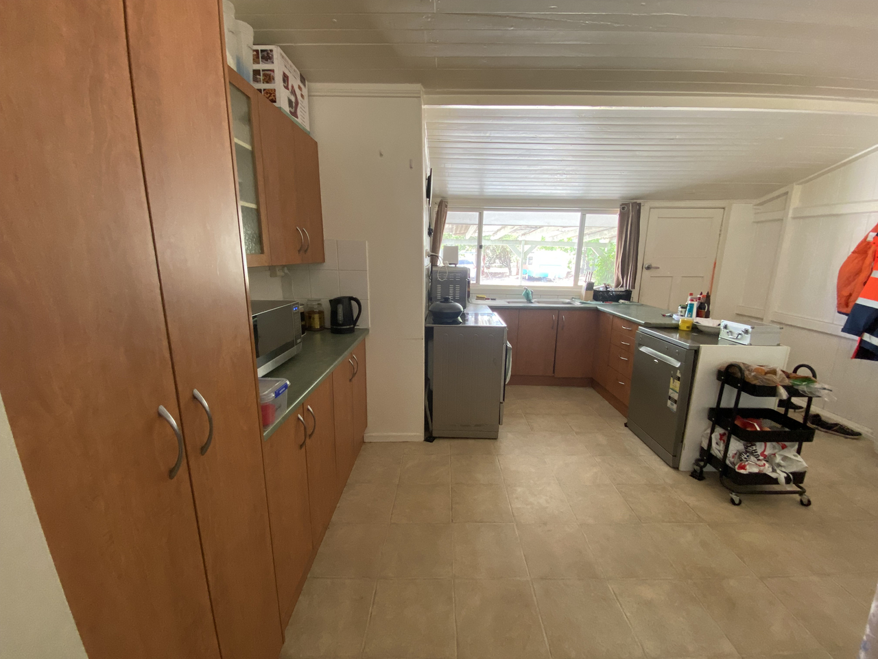 5-bedroom house at 87 Marian Street, Miles, QLD 4415, Western Downs, Queensland