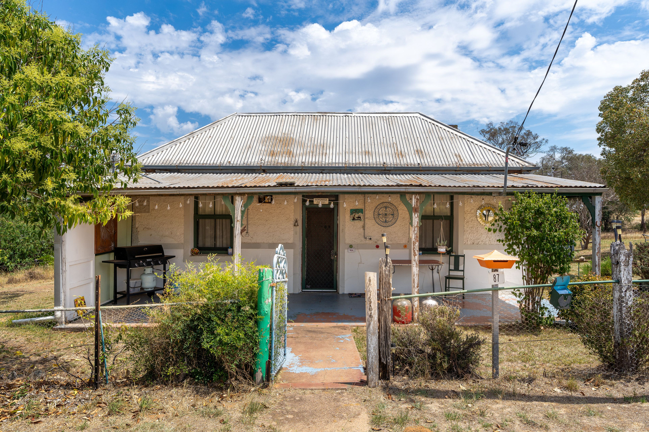 3-bedroom house at 87 Marsden Street, Molong, NSW 2866, Cabonne, New South Wales