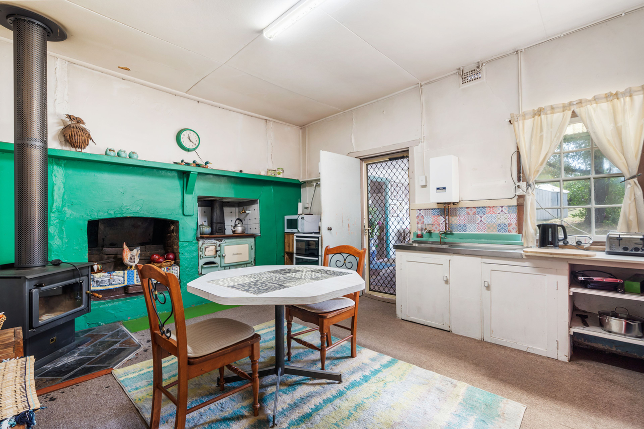 3-bedroom house at 87 Marsden Street, Molong, NSW 2866, Cabonne, New South Wales