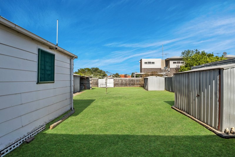 Photo - 87 Mcmahon Road, Reservoir VIC 3073 - Image 9