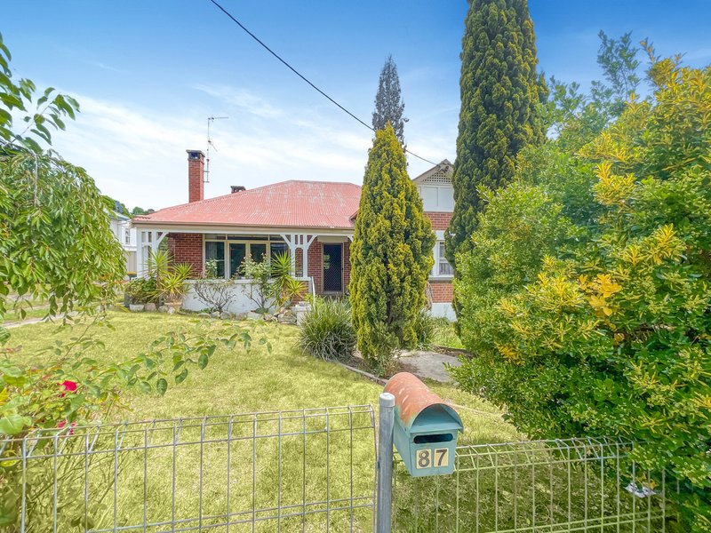 Photo - 87 Merivale Street, Tumut NSW 2720 - Image 2