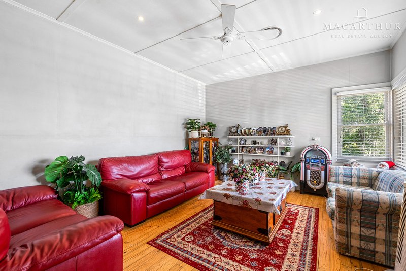 Photo - 87 Mitchelmore Street, Turvey Park NSW 2650 - Image 2