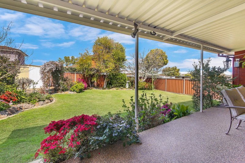 Photo - 87 Oak Drive, Georges Hall NSW 2198 - Image 9