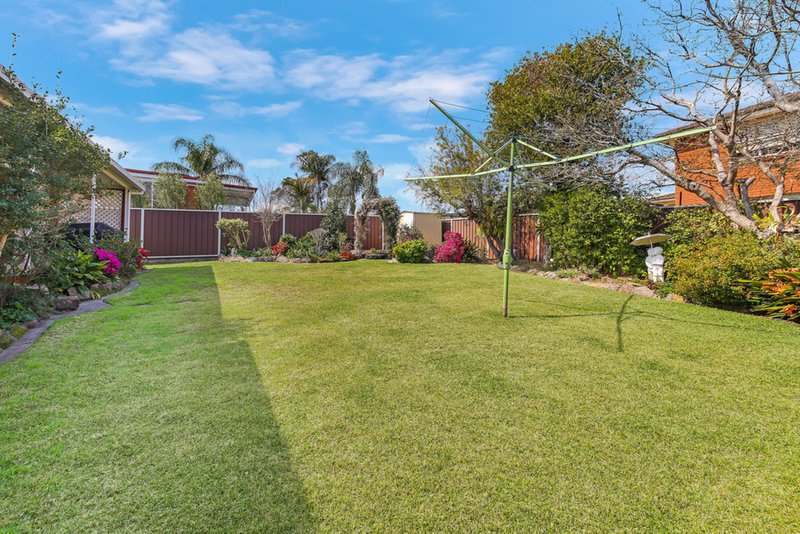 Photo - 87 Oak Drive, Georges Hall NSW 2198 - Image 10