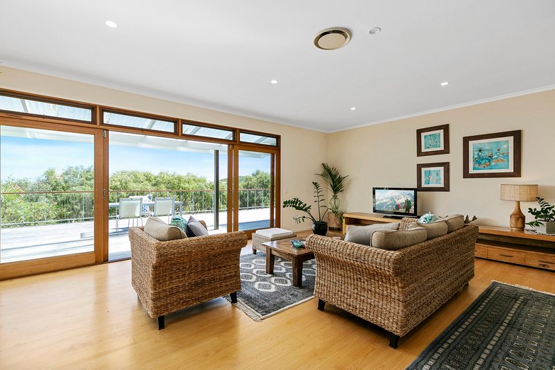 Photo - 87 Orient Drive, Sunrise Beach QLD 4567 - Image 4