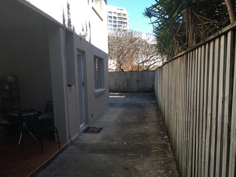 Photo - 87 Paradise Island, Surfers Paradise QLD 4217 - Image 19