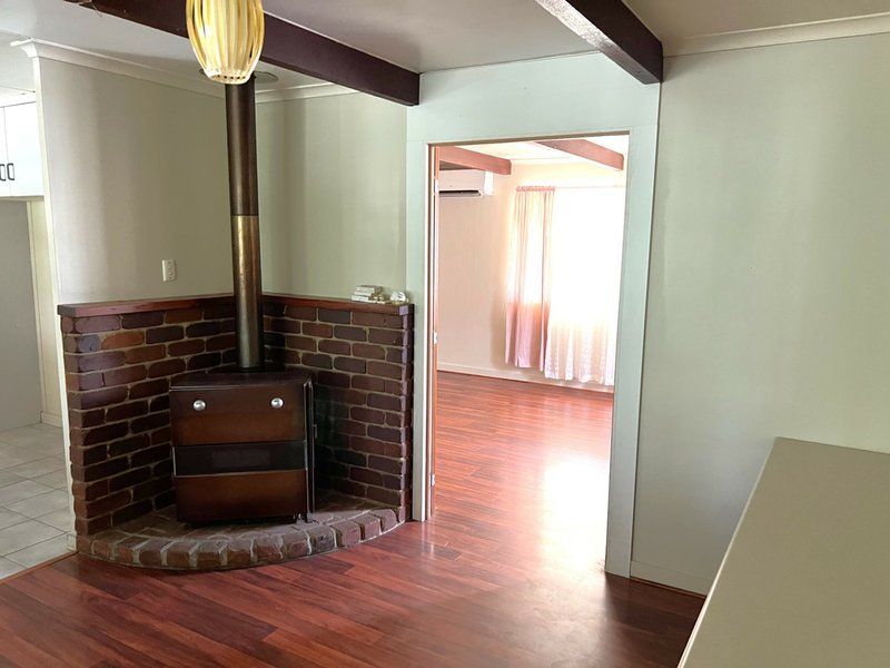 Photo - 87 Phipps Street West , Nanango QLD 4615 - Image 5
