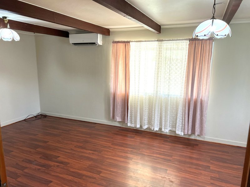Photo - 87 Phipps Street West , Nanango QLD 4615 - Image 6