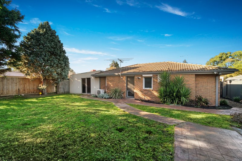 Photo - 87 Prince Of Wales Avenue, Mill Park VIC 3082 - Image 8