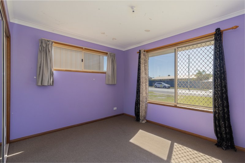 Photo - 87 Pulgul Street, Urangan QLD 4655 - Image 10