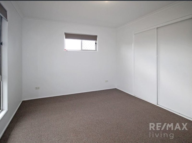 Photo - 87 Pumicestone Road, Caboolture QLD 4510 - Image 6