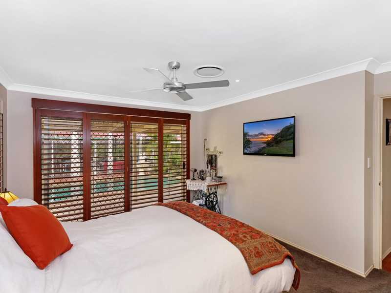 Photo - 87 San Fernando Drive, Worongary QLD 4213 - Image 9