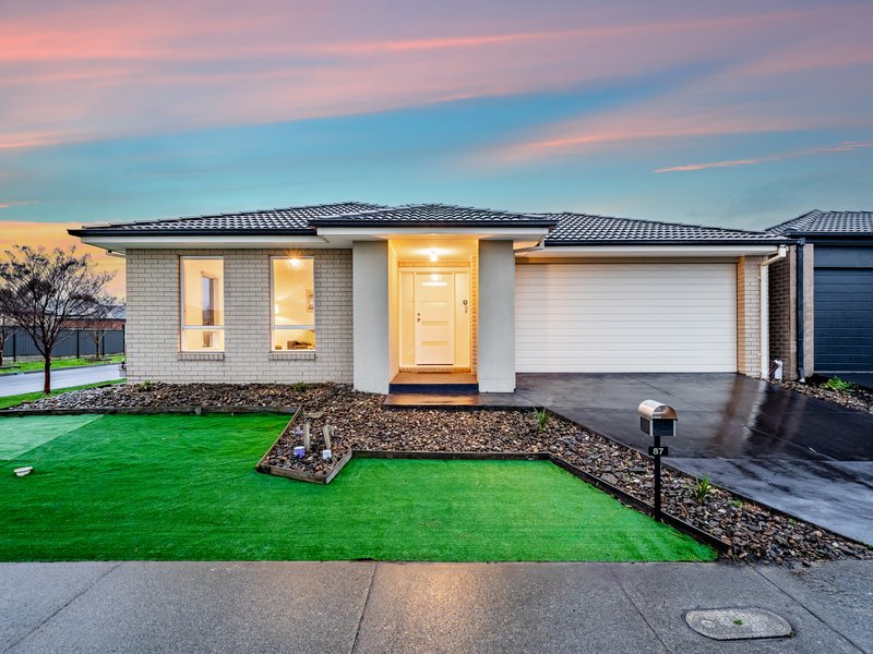 87 Selandra Boulevard, Clyde North VIC 3978