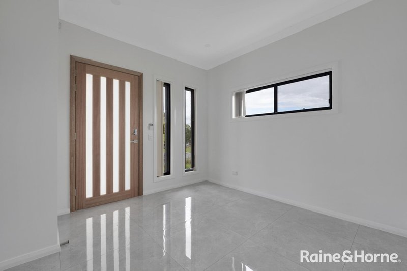 Photo - 87 Seventh Avenue, Austral NSW 2179 - Image 3