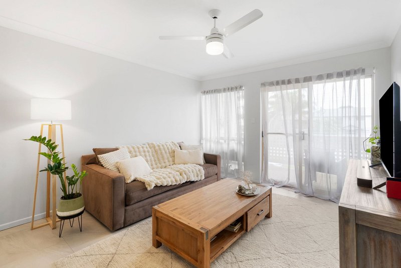 Photo - 8/7 Shields Street, Redcliffe QLD 4020 - Image 11